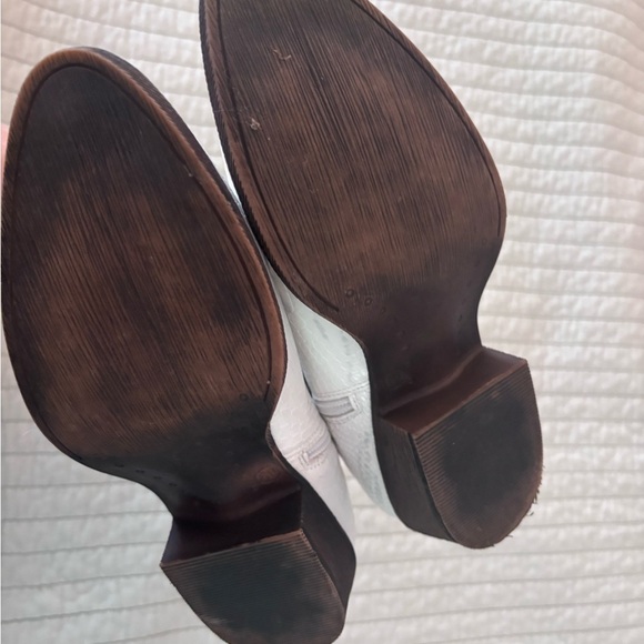 Coconuts Cowgirl Boots White Ankle Western Style - Picture 4 of 4